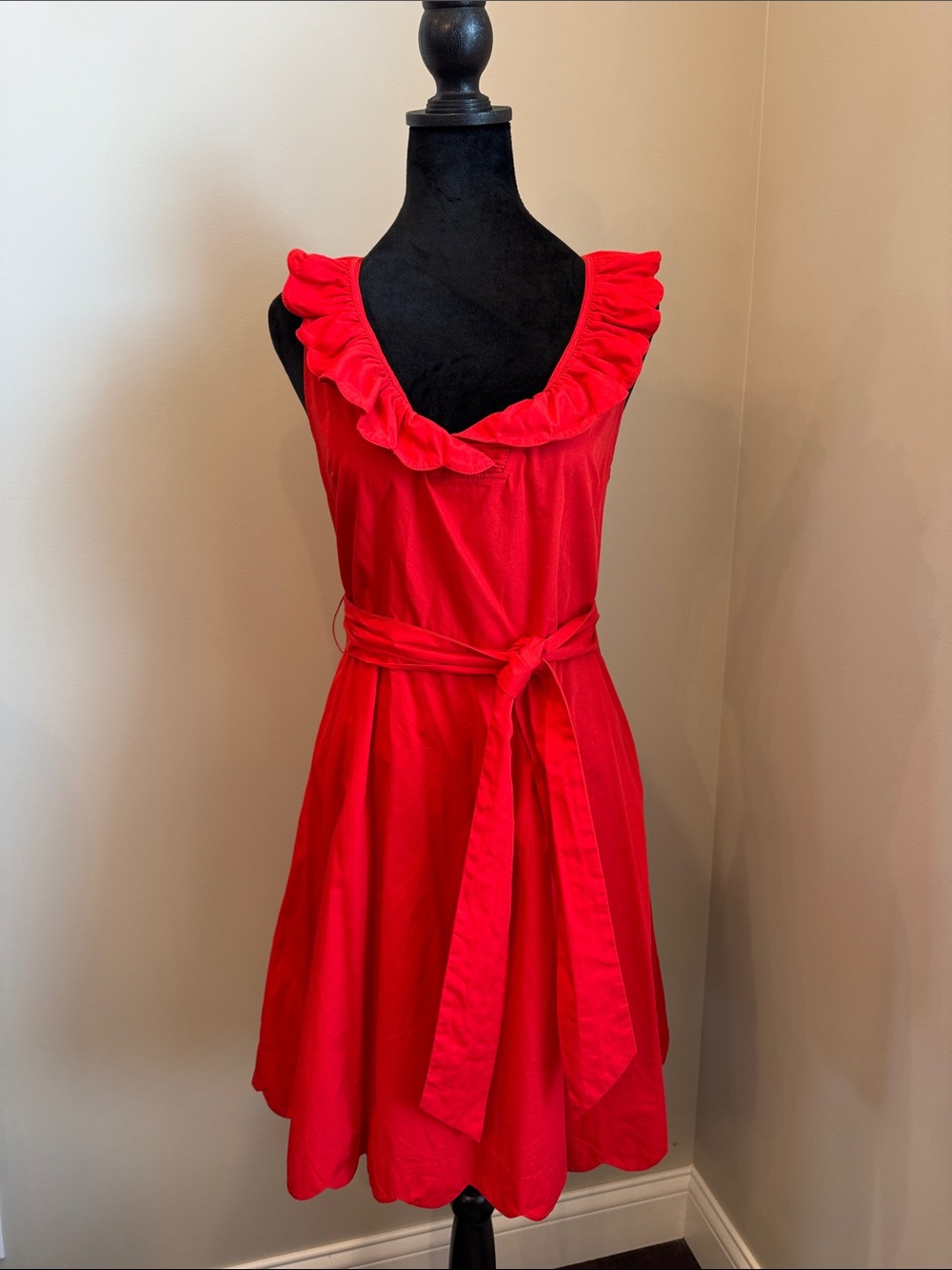 crown & ivy Bright Red Ruffle-Neck scalloped bottom Sleeveless Dress sz M